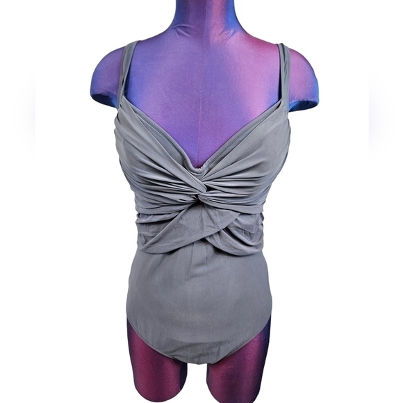 Diva by Rachel Pappo‎ Gray Twist Front One Piece Swimsuit D Cup Size 10 Women's - Picture 9 of 9